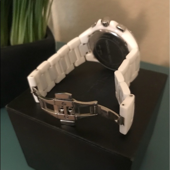 SOLD - Picture 3 of 5